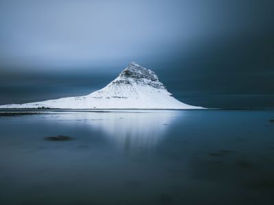 bronze-mountain-horizon-xab7