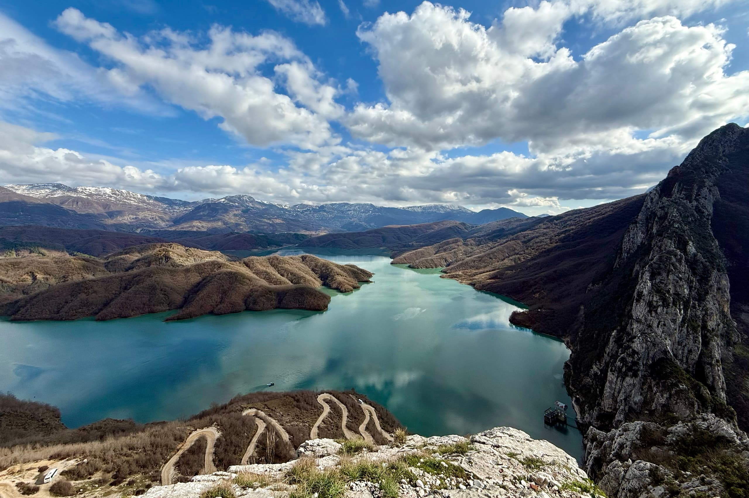 plum-mountain-aurora-wvn5